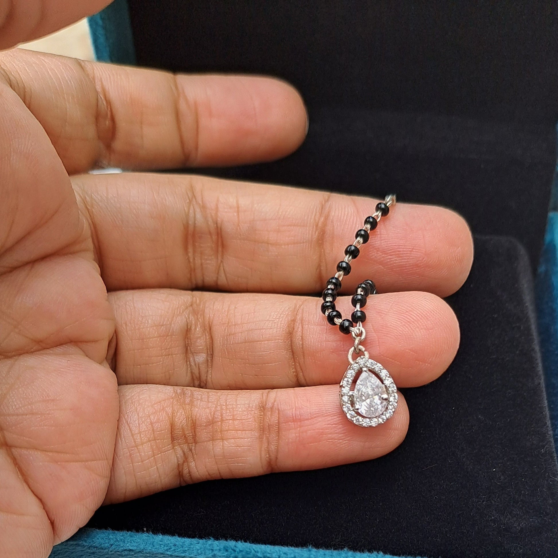 Pear Halo Mangalsutra