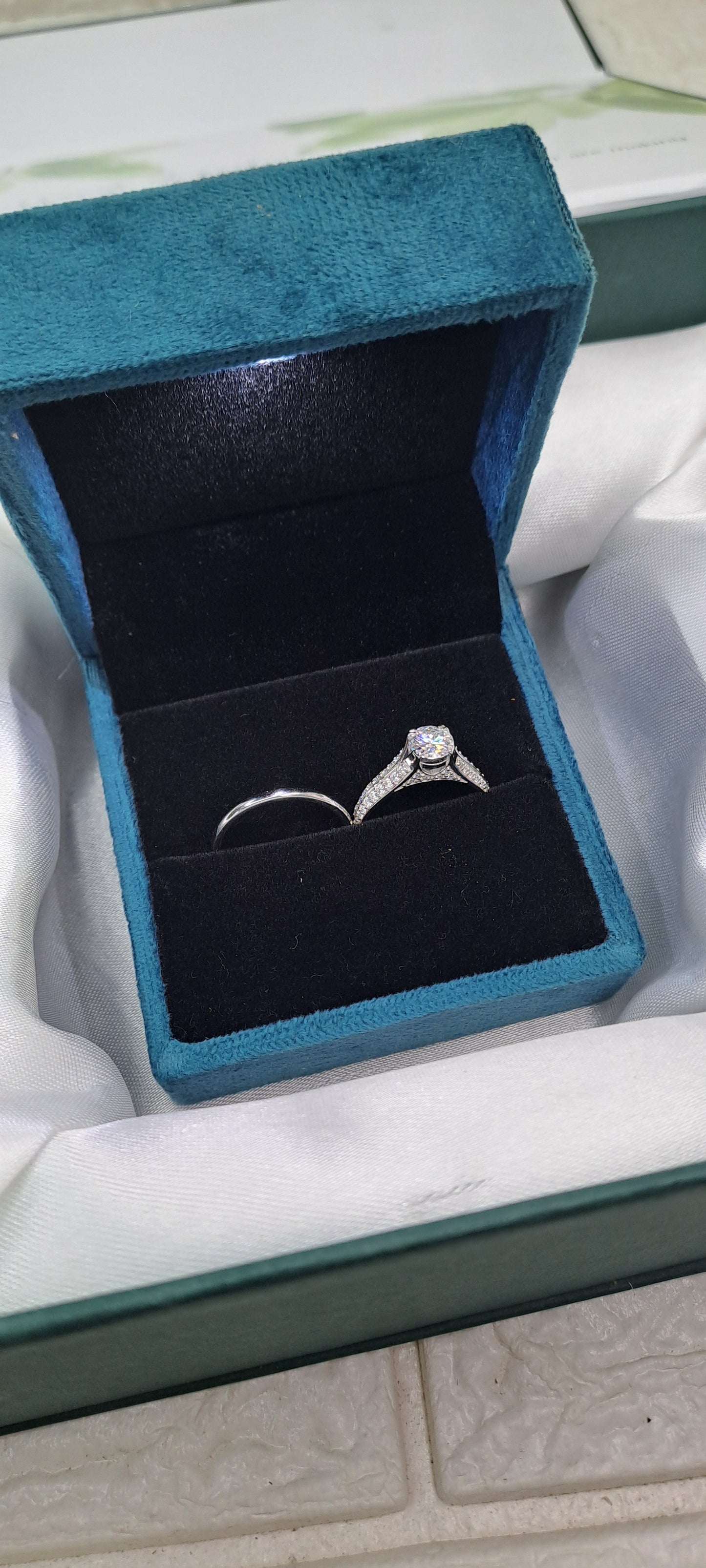 Naro Solitaire Ring Set with Split Shank (18KT Gold) Next Day Ship