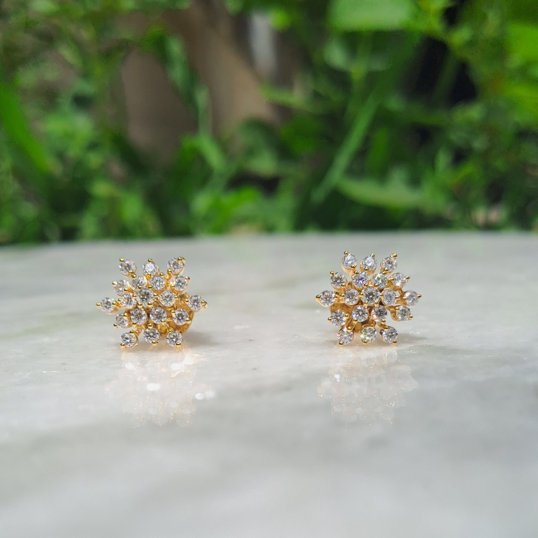 Real Diamonds Party Wear Diamond Stylish Earring, 3.09gm, 18 KT Yellow Gold  at Rs 60875/pair in Lucknow