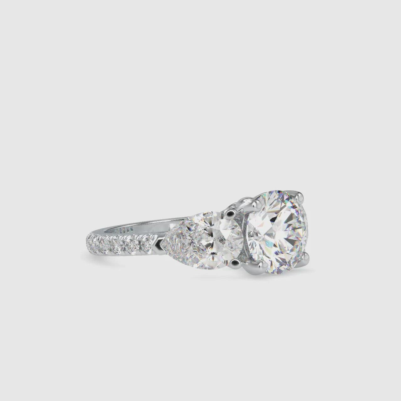 The Aurora Ring  Moissanite diamond - Vai Ra